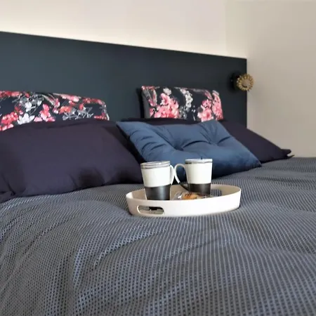 아파트 A L'ombre Des Remparts *