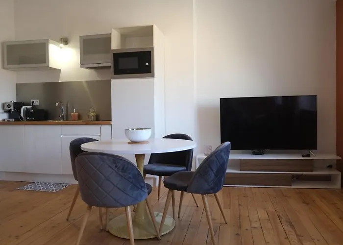 Apartment A L'ombre Des Remparts *