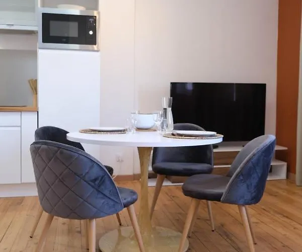 A L'ombre Des Remparts 아파트 *